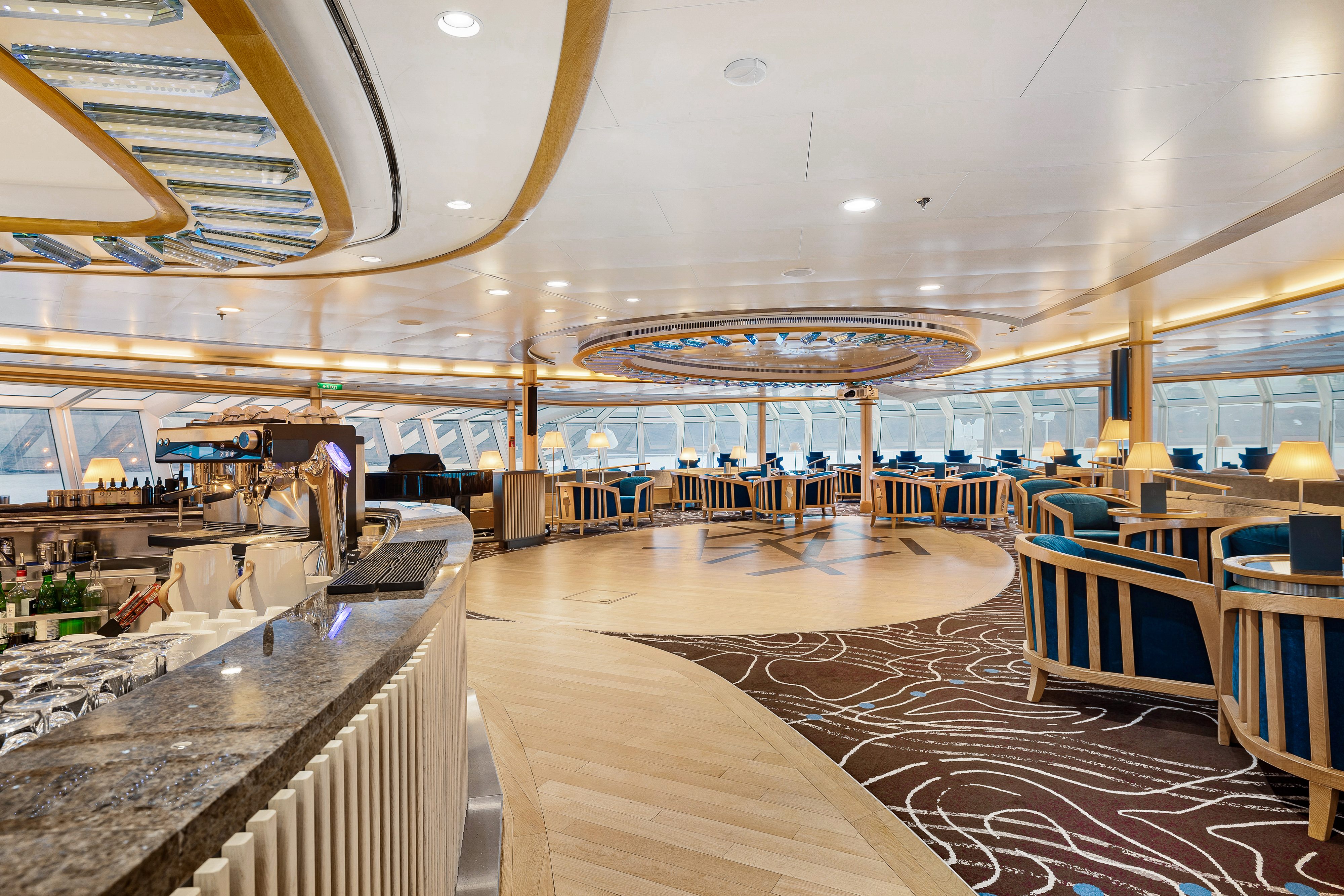 MS Fram - Explorer Lounge & Bar